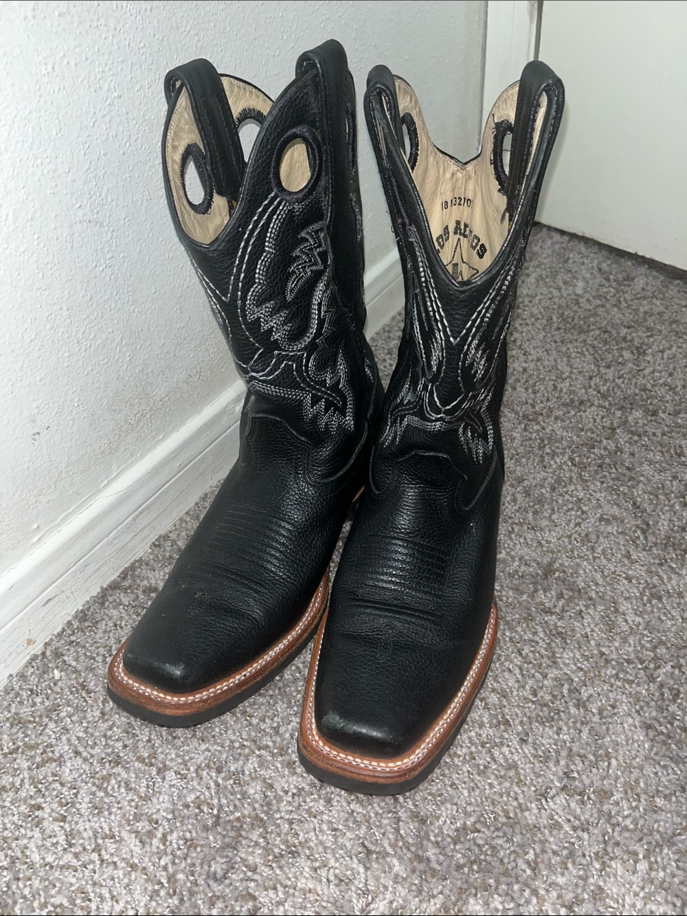 Los Altos Black Leather Western Cowboy Boots with Contrast Welt
